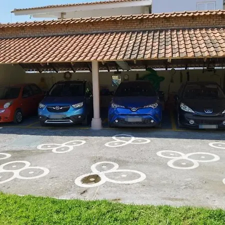 το εξοχικό της ελένης