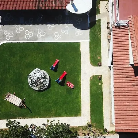 Eleni's Apartament *